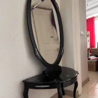 اینه و میز اینه
