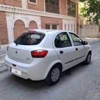 یک دستگاه سواری تیبا ۲