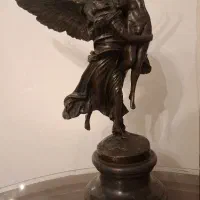 مجسمه برنز
