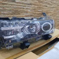 چراغ کرولاسمت چپ باجلوپنجره