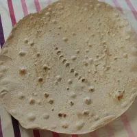 نان سبوسدار تنوری جهت سفارش تماس بگیرید پیک رایگان