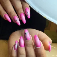 استخدام ارایشگران حرفه ای