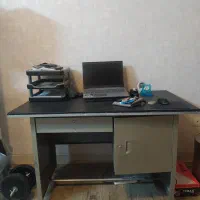 میز تحریر فلزی