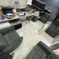 میز و مبل اداری مدرن در حد نو