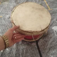 طبل پوست قدیمی و خوش صدا