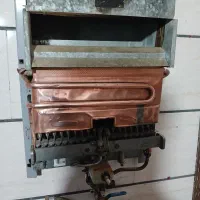 آبگرمکن بی 118تمیز رادیات درحد نو