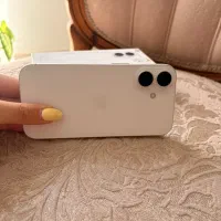 ایفون ۱۶ نرمال سفید