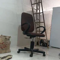 صندلی جک دار دارای دسته تنظیم بالا پایین نوع نوع