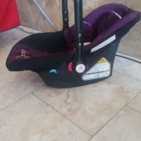 گهواره و کریر نوزاد
