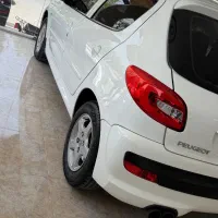 207 پانا مدل 1401کم‌کار در حد