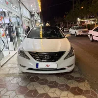 سوناتا وای اف ۲۰۱۲ معاوظه با ۲۰۷