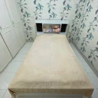 تخت یکو نیم نفره/۲ عدد کف تخت نئوپان