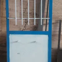 درب فلزی سالم