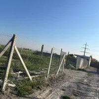 باغچه فنس کشی شده با امکانات