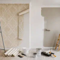 نصب کاغذ دیواری و رنگ کاری با کیفیت بالا