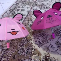 دو چتر کودک کوچک
