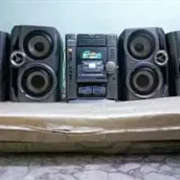 تنوع بی‌نظیرسیستم صوتی خانگی وسینما خانگی دراصفهان