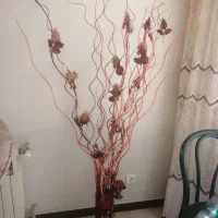 گل مصنوعی وگلدان چوبی