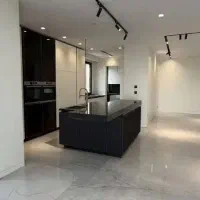 کوهک غربی ۱۵۵ متر سه خوابه ۲ پارکینگ سندی نوساز