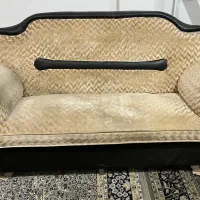 مبل ۶ نفره بهمراه میز شیشه ای