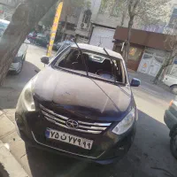 شیشه اتومبیل فرهاد