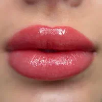 شیدینگ لب ماندگاری بالا قیمت استثنائی
