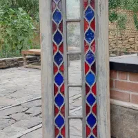 پنجره اروسی ،شیشه رنگی قدیمی