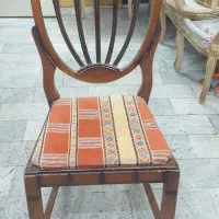 ۴ تا صندلی بدون میز