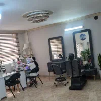 اجاره و همکاری در لاین زیبایی در لوکیشن عالی