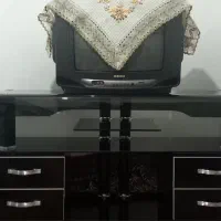 میز و تلوزیون