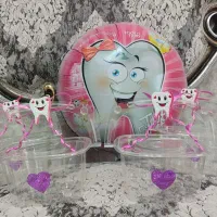 بادکنک و ظرف دندونی تزئین شده
