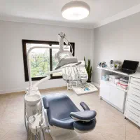 دندانپزشکی لوکا سعادت‌آباد