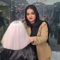 مرکز تخصصی احیاوزیبایی مو صافی رنگ و لایت