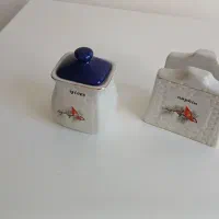 جای دستمال وخلال دندان یا ادویه