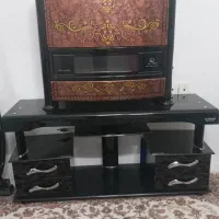میز تلویزیون شیشه ای