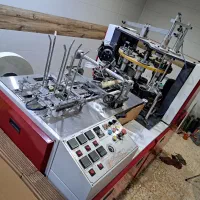 دستگاه لیوان کاغذی