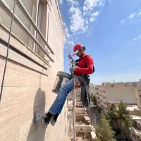 کار در ارتفاع.دارای گواهینامه ایراتا سطح یک.