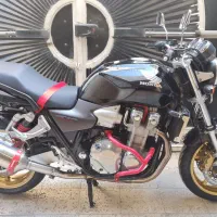 cb1300 .مدل ۲۰۰۵ به نام دفترخانهgsxr mt cbr biking