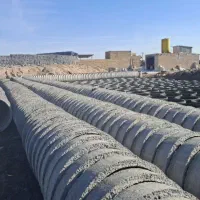 کول چاه‌چاهکن با نیسان آبی بار گیری می‌شود