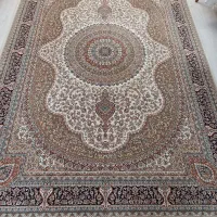 فرش ماشینی ۹ متری(دستباف گونه) بهمراه روفرشی
