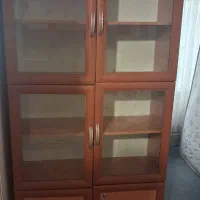 کمد کتابخانه بسیار تمیز