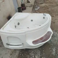 وان جکوزی. حمام نرم کردن بدنهای سخت