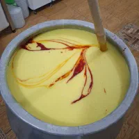 ویزیتور فروش بستنی سنتی