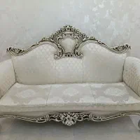 مبل سلطنتی ۹ نفره میز عسلی هایش‌ تمام چوب در حد نو