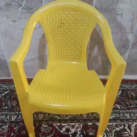 صندلی پلاستیکی دسته دار