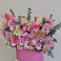 گل فروشی گلاریس باکس گل صورتی باتزیینات ووشه|گل و گیاه طبیعی|تهران, پردیسان|دیوار