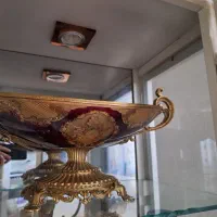 دکوری گلدکیش طلا کوب مناسب جهیزیه
