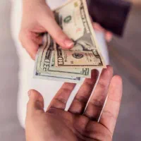 معرفی ضامن کارمندوکاسب بارتبه بالااز۷٪و۸٪.جذب ضامن