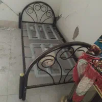 تخت خواب فلزی