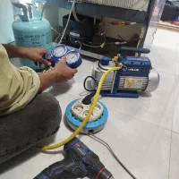 تعمیر شارژ گاز انواع یخچال خانگی و صنعتی در محل